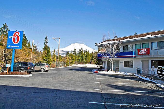 Motel 6 Weed - Mount Shasta Экстерьер фото